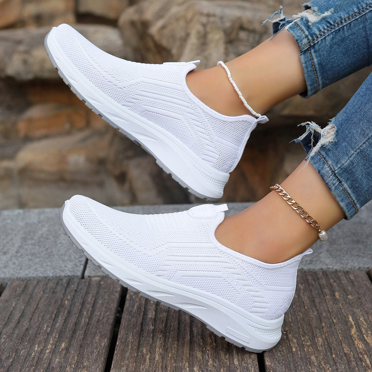 Women's breathable trainers
