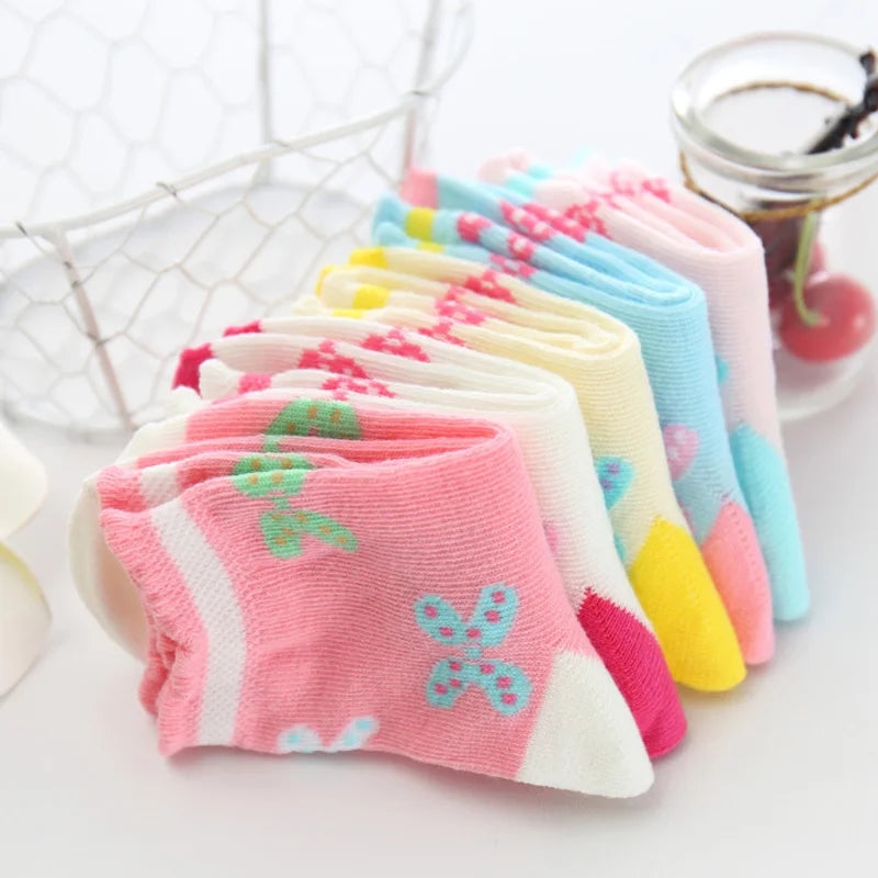 5 Pairs of  girls socks