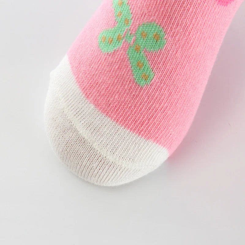 5 Pairs of  girls socks