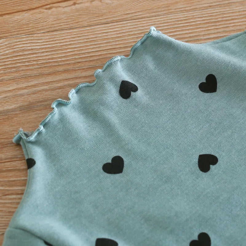 Girls Clothes Long-sleeved T-shirts with High Collars for Babies, Spring and Autumn Children's Tops with Ruffles Simple Love