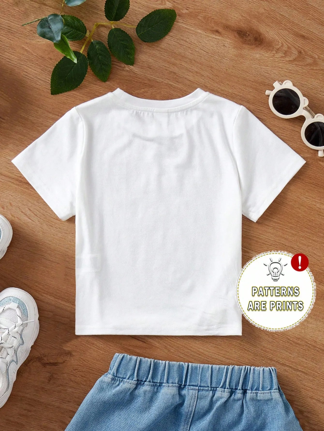 Short Sleeve T-Shirt with Glitter Heart Print