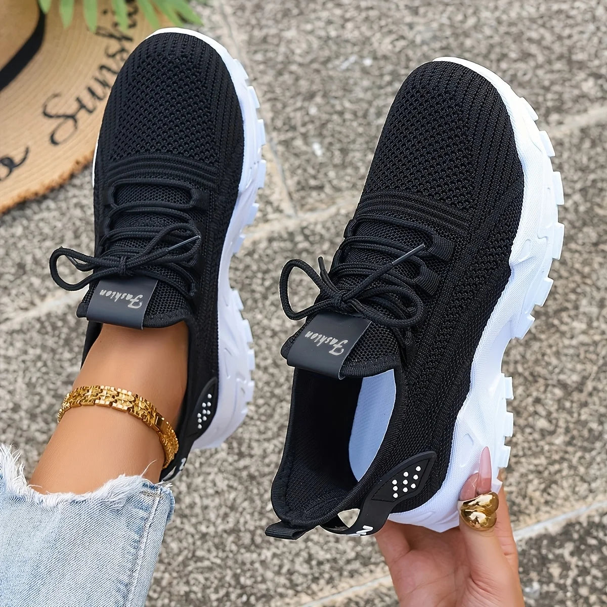 Luna Classic Trainer