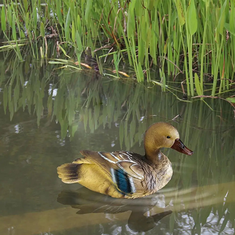 Floating Duck Sculpture Resin Duck Statue Garden Pond Landscape Decoration Floating Duck Outdoor Ornament Gift for Nature Lovers