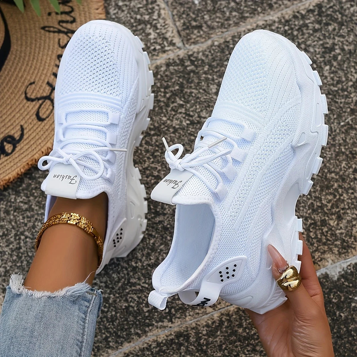 Luna Classic Trainer