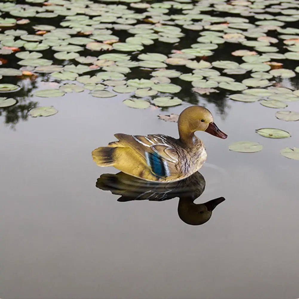 Floating Duck Sculpture Resin Duck Statue Garden Pond Landscape Decoration Floating Duck Outdoor Ornament Gift for Nature Lovers