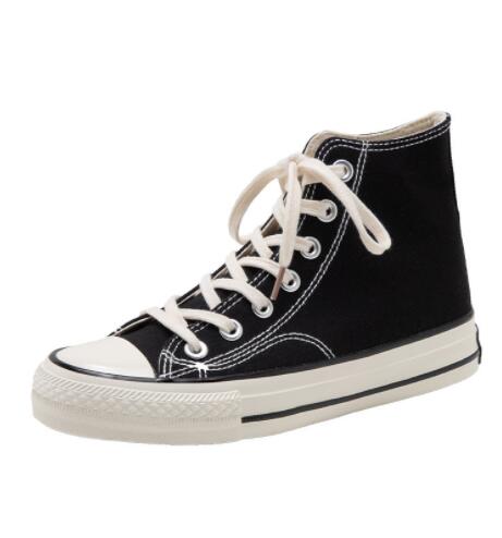 Canvas pumps